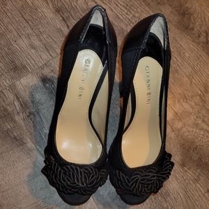 Black Leather open Toe Gianni Bini Heel with rope detail Sz 7.5